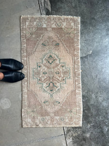 Little Vintage Turkish Rug (3'1" x 1'8")